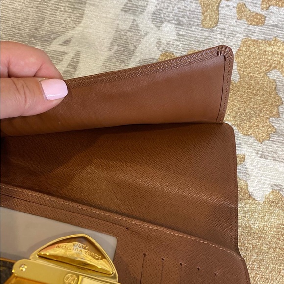 Louis Vuitton Monogram Eugenie Wallet - Picture 5 of 8